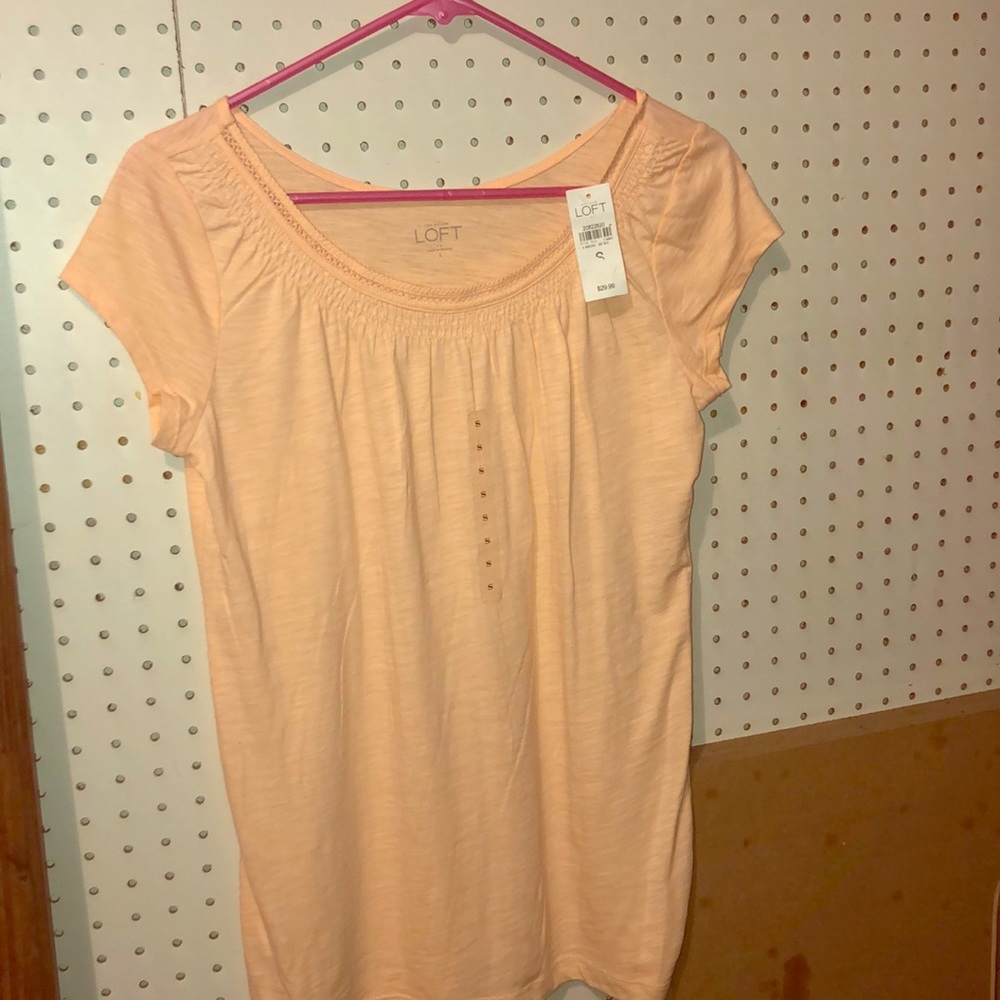 Loft peach t shirt small women’s
